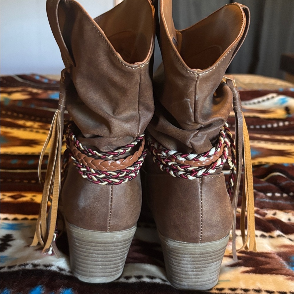 Brown Heeled Boots with Braided Accent - Picture 4 of 6